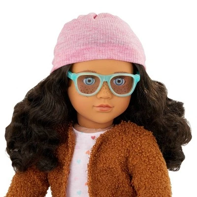 Our Generation Lisandra & Rolling Luggage 18" Travel Doll 5 Our Generation Lisandra & Rolling Luggage 18" Travel Doll - Image 3